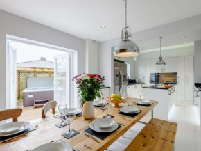 4 Bed in Llandudno 75466